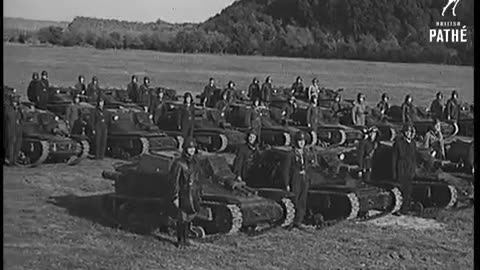 Demonstration Of Italian Tanks (1936)