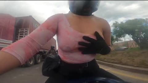Ustedes si?😔 #biker #bikerlife #bikelover #motolover #bikergirl #bikeride #motos #pulsar #motorcycle