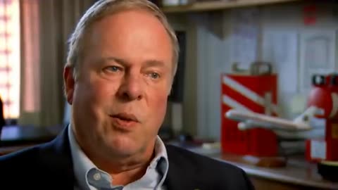 Flight 92's Untrained Pilot Turns Off The Engine Mid-Flight Air Crash Confidential S1 E3