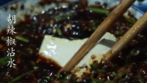 Making dishes from tofu as the basic ingredient