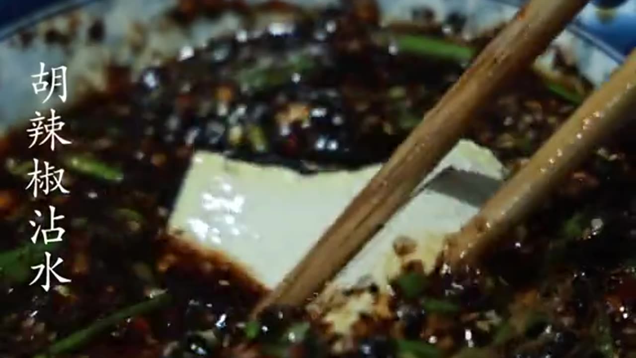 Making dishes from tofu as the basic ingredient