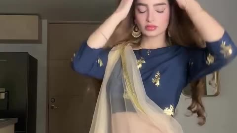 Laura Sahar🍑😎😘 in Indian Dress