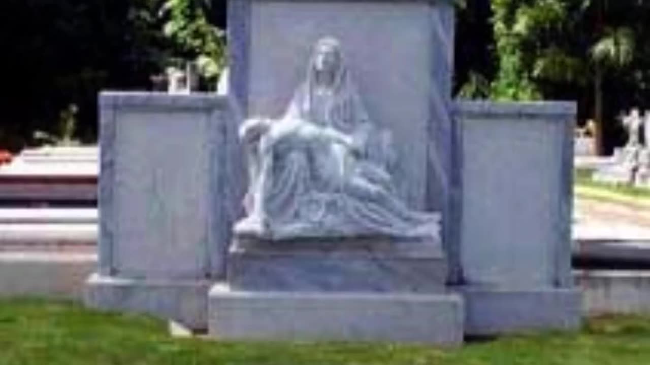 FAMOUS GRAVES - VOL. 332: RAUL JULIA