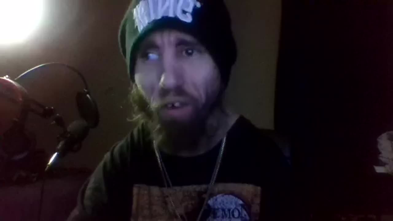 [19Sept25]#1 Cyraxx cry and whines than does a sing along (RAW)