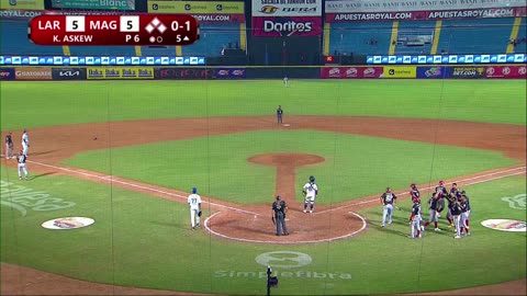 Ángel Reyes escolta del líder de jonrones