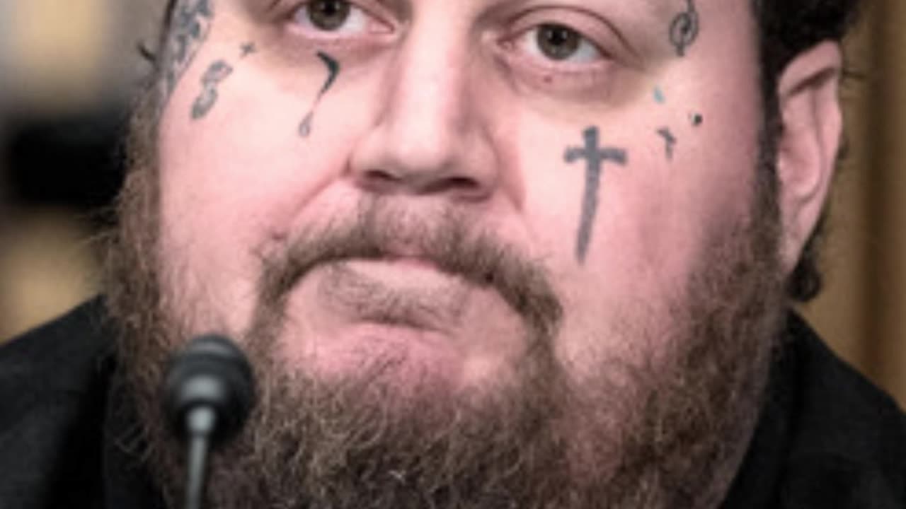 Jelly Roll Melts Hearts in Tearful Meeting With ‘Brother’ After 10-Year Journey - WorldEye