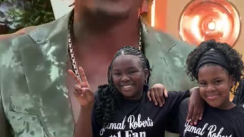 Jamal Roberts Surprised by Family Wearing Matching “#1 Fan” Shirts