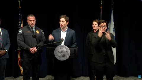 LIVE: Minneapolis mayor and police chief hold press conference on shooting involving federal agents