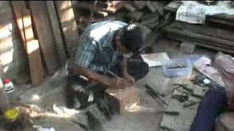 Kolkatta Uluberia Sitar Makers.