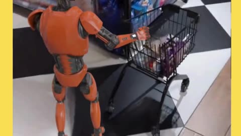 Robot at supermarket 🤖️🍜