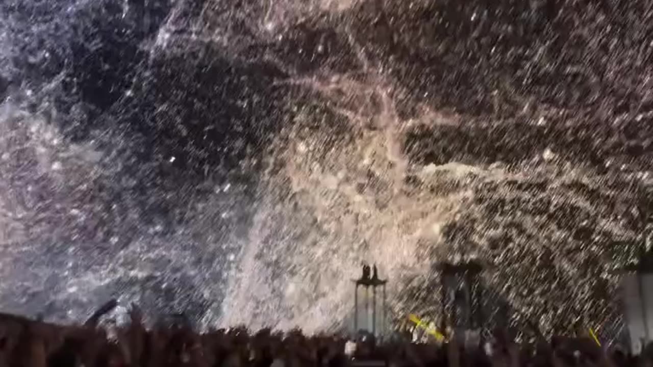 Imagine being there🤯🤩