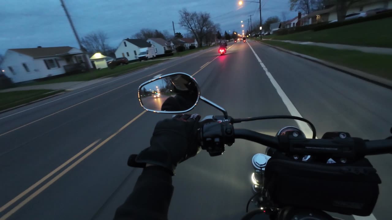 Road Glide Gotta Eat!!