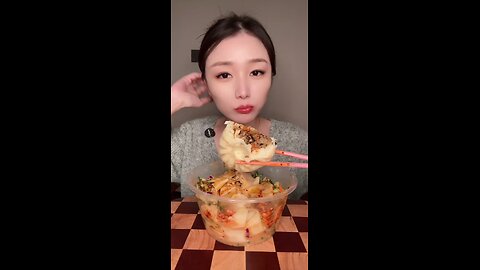 Street Food Burger & Spicy Noodles Mukbang 🍜🥪 | ASMR Eating Show