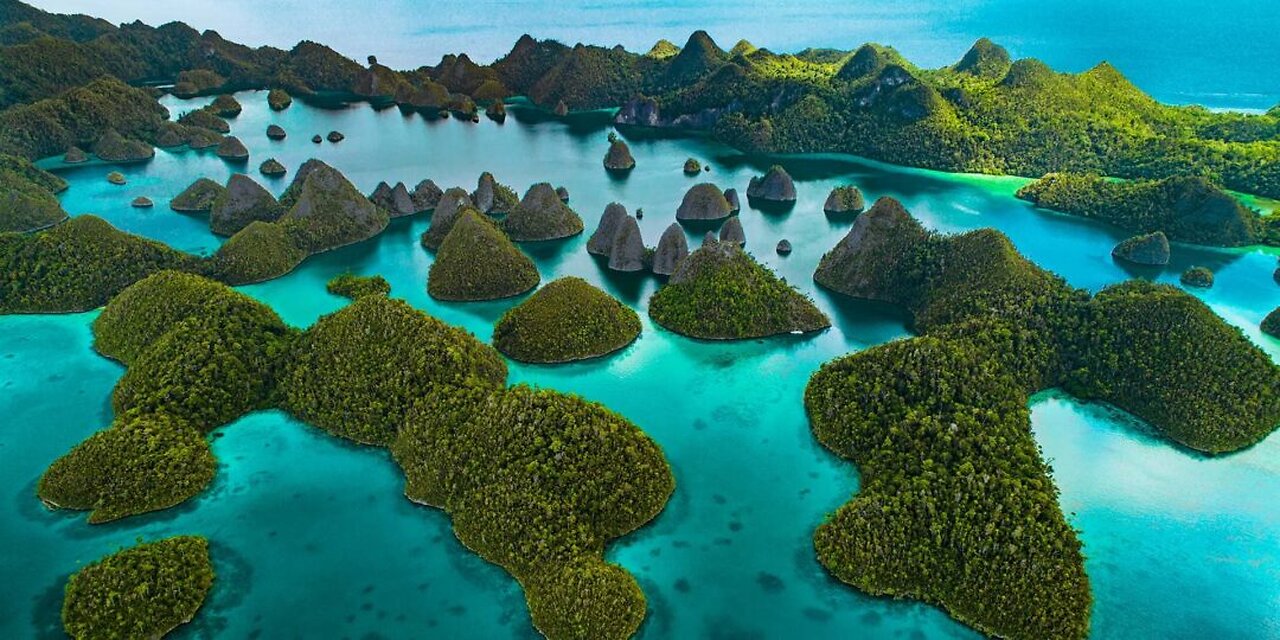 Raja Ampat _ Beauty Islands