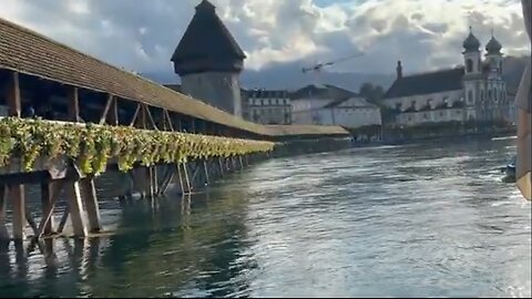 Exploring Lucerne, Switzerland - Chapel Bridge and the Famous Lion Monument!