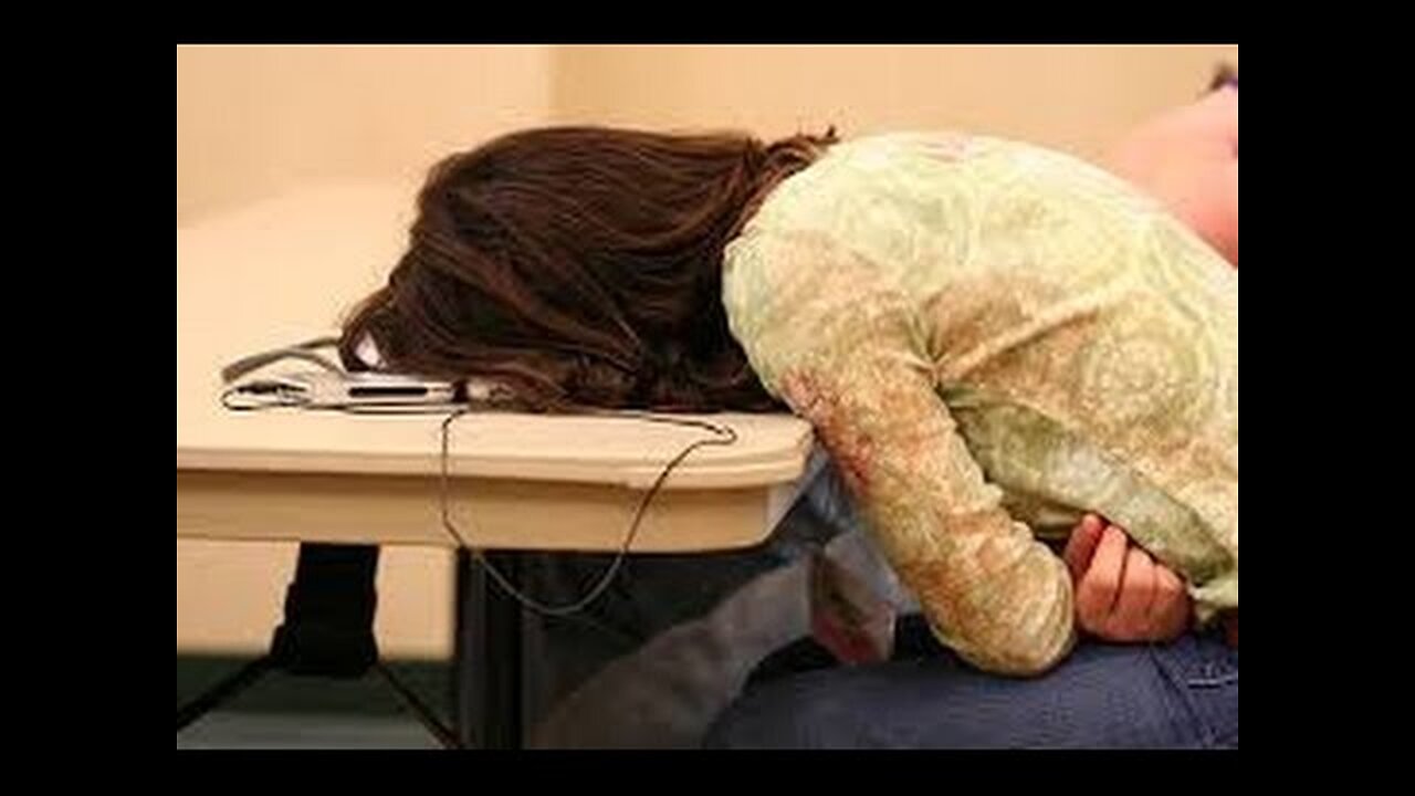 Funny people falling asleep in public - Funny fail compilation