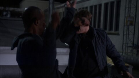 Mark Valley vs Lennie James (on the roof)