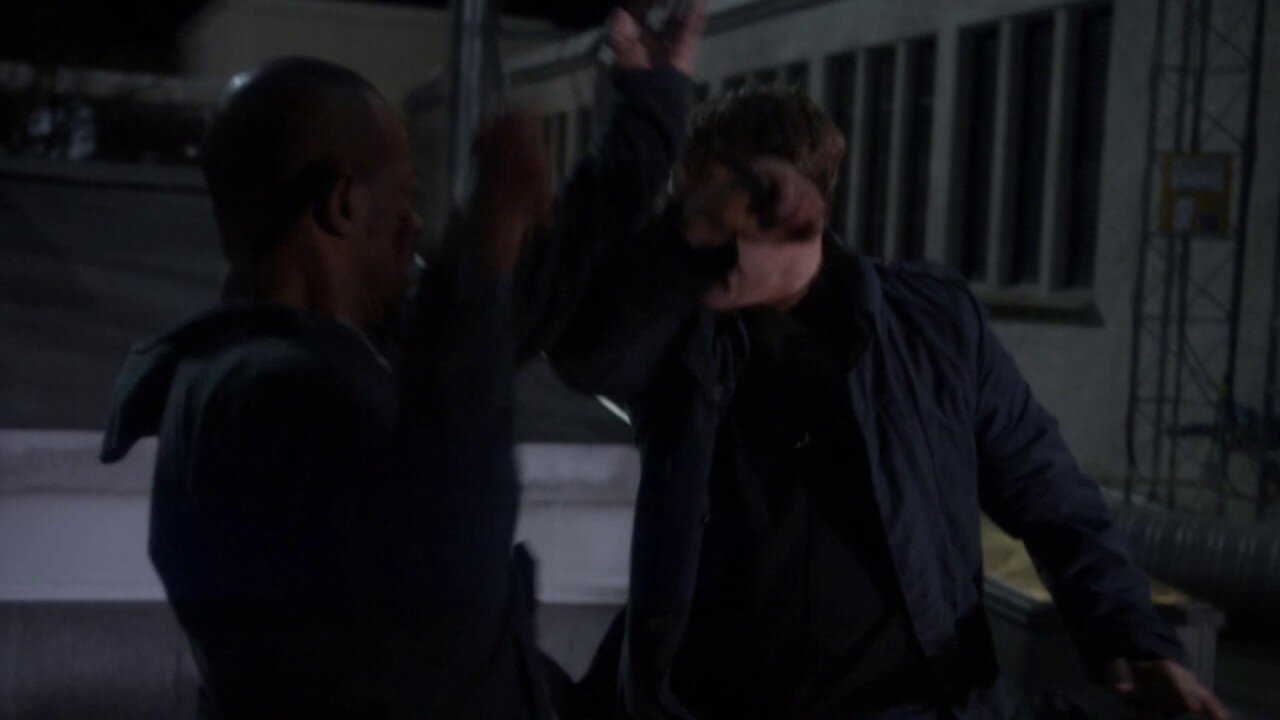 Mark Valley vs Lennie James (on the roof)