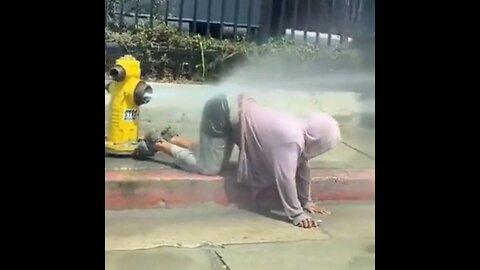 Gavin Newsom Should Use This Video Of A Hobo Washing His Ass With A Fire Hydrant In A Tourism Ad