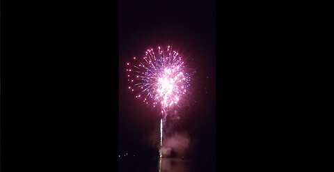 🔥🔥🔥Fireworks🔥🔥🔥 July 4th, 2024 Lake Quassapaug, CT 10 of 17