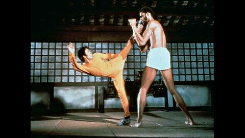 Cross kick Studio Films Bruce Lee Game of Death