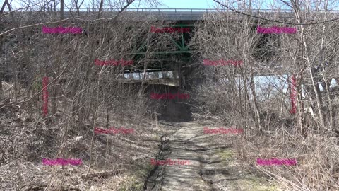 Old Bayview Bridge and where I couldn't get to by bike (gave up, too heavy, 25 kg!)