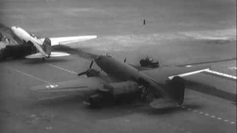 AIR TRANSPORTATION O... - AIR TRANSPORTATION OF FOOD INTO BERLIN, TEMPLEHOF AIRFIELD, - 111-adc-7164