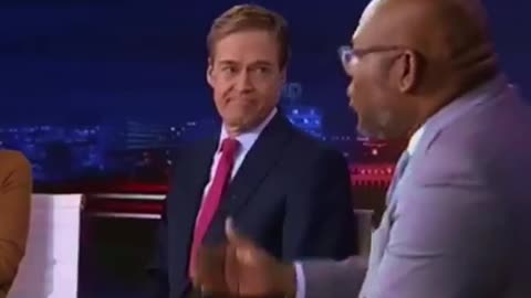 Stephanie Rips AOC and Bernie Sanders for Making the Same Mistakes