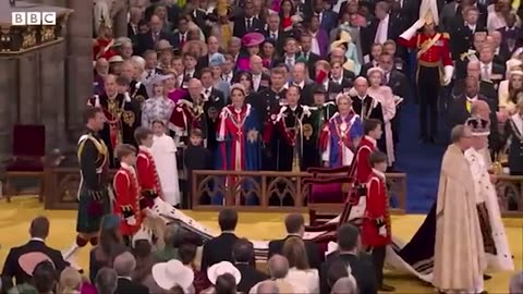 he adorable moment Princess Charlotte spotted brother Prince