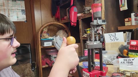 Trevor Loading .40 S&W