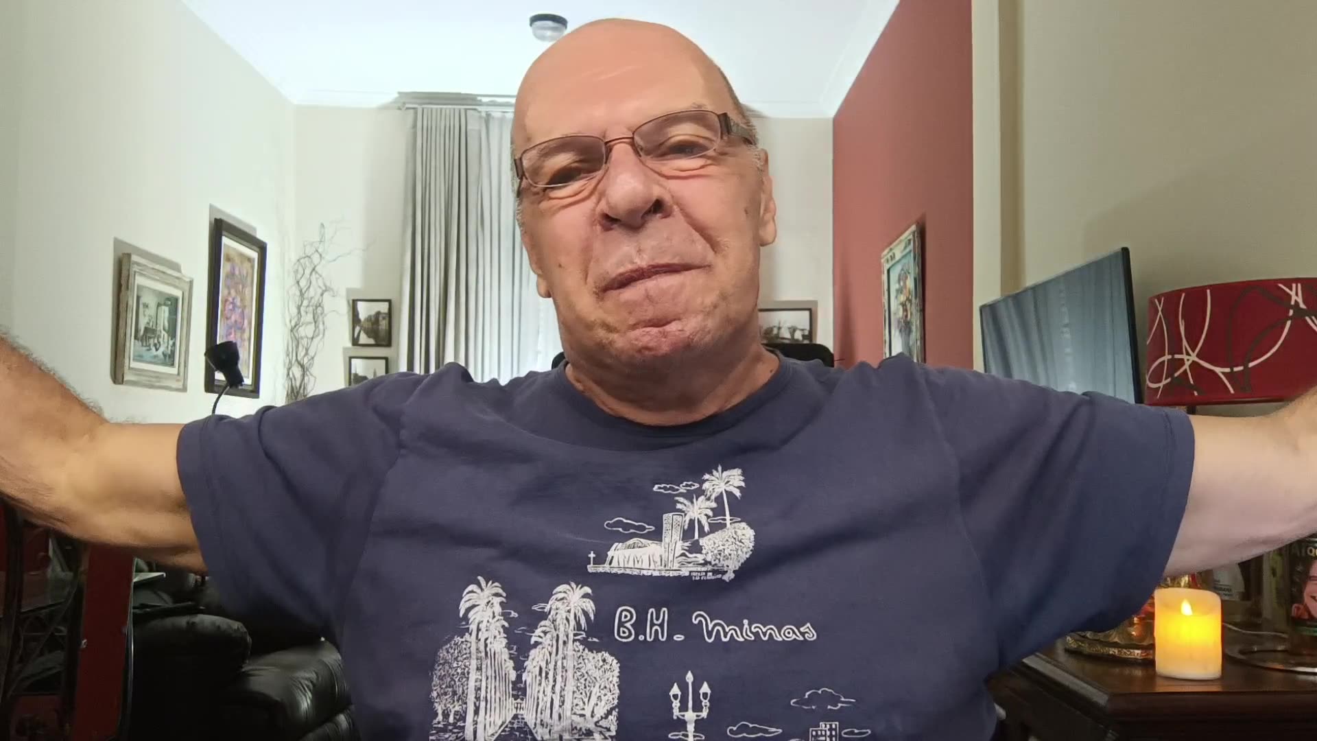 Vance diz que sua pior experiência de saúde foi após vacinação