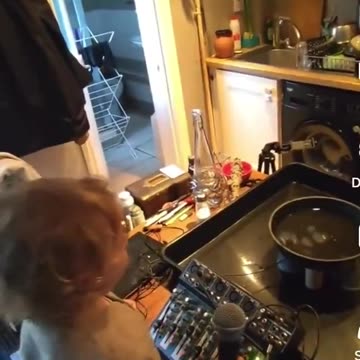 🌊 Child’s Voice Makes Water Dance — Incredible Cymatics Demonstration!