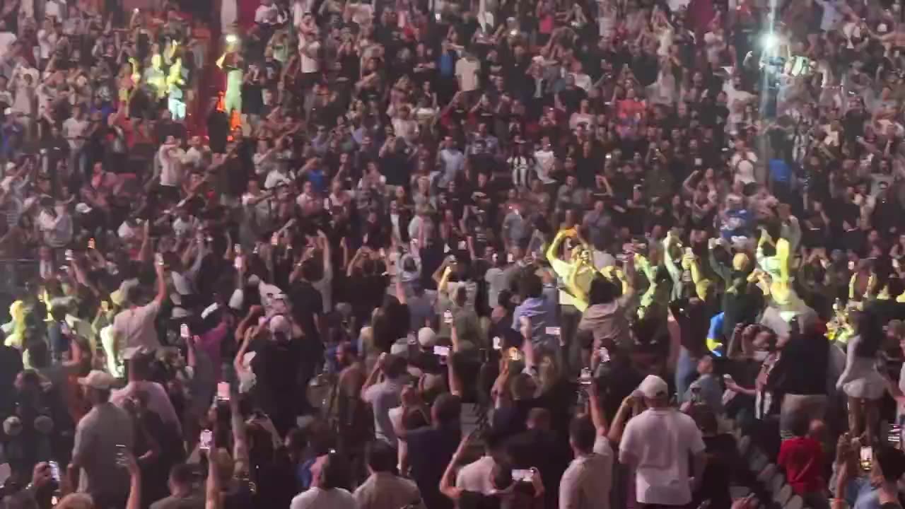 Facebook blocked this video of Trump entrance at UFC. share it, spread it, post it
