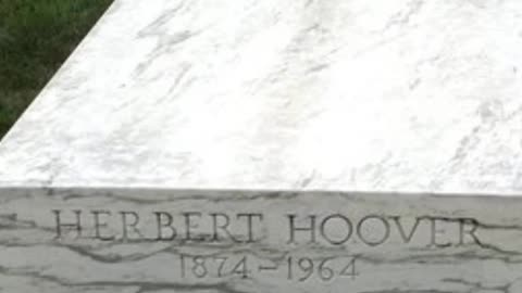 FAMOUS GRAVES - VOL. 409: HERBERT HOOVER