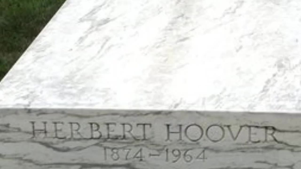 FAMOUS GRAVES - VOL. 409: HERBERT HOOVER