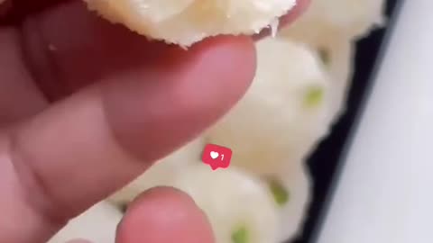 How To Make Coconut Ladoo