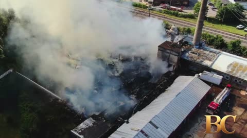 Several buildings collapse during northeast Minneapolis fire; no injuries reported