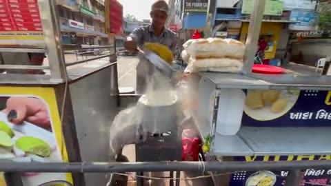 This Friendly Street Vendor Turned Lemon Vada Into a Big Business 😱🍋 | Street Food Success