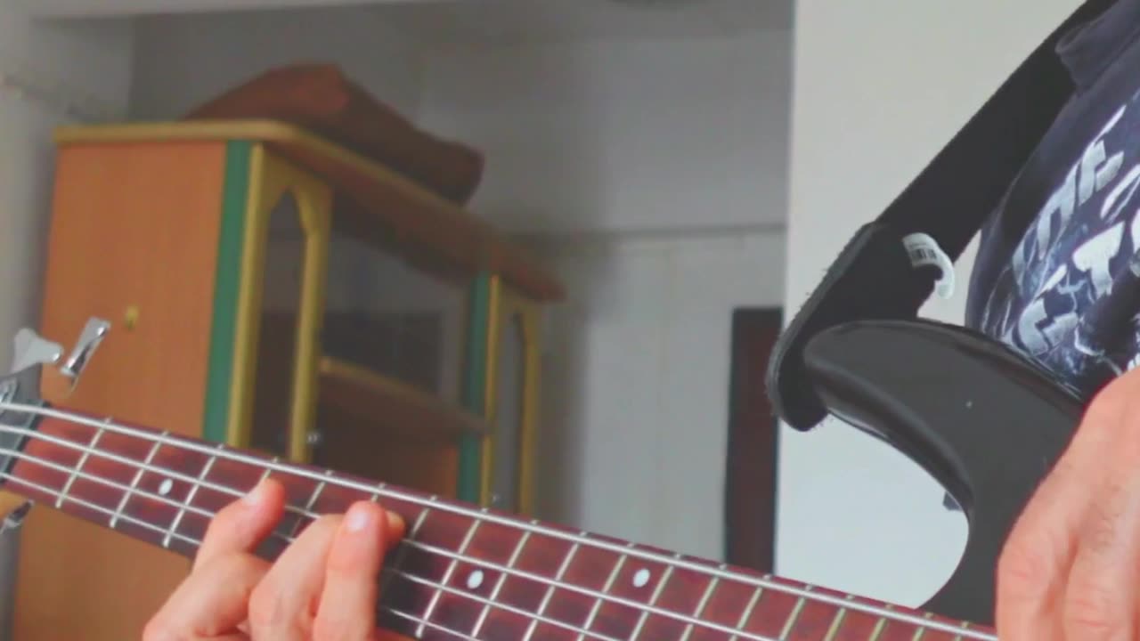 Heavy metal bass playing