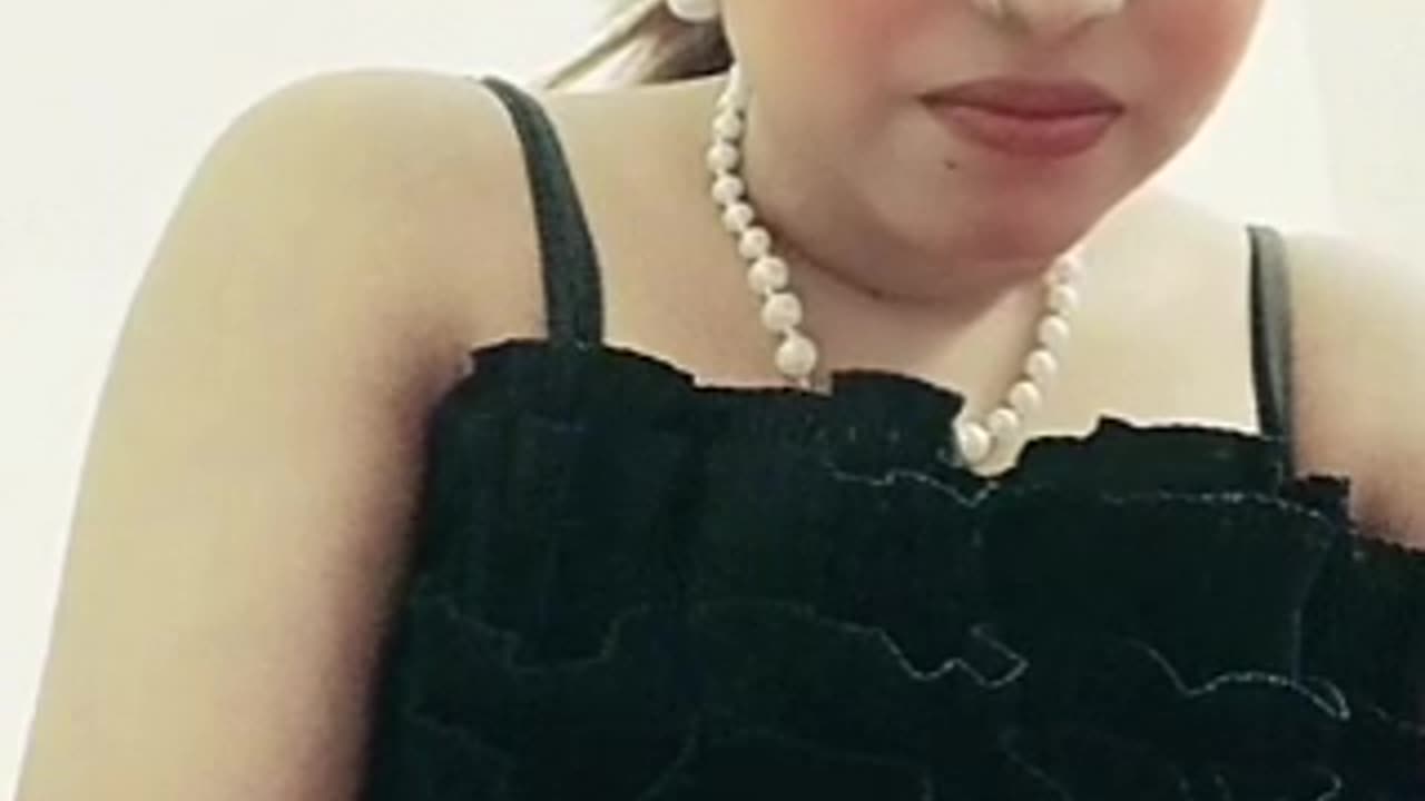 moje kon kon chata ho pleas ajaw mere roompe