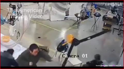 Chilling Video from Chinese Factory Shows Humanoid Robot Going on the “Attack”