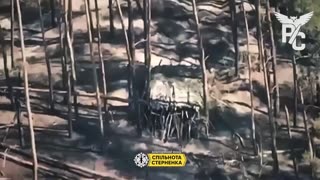 🔥👀 Paragon Company soldiers set fire to a tank hidden in the forest!