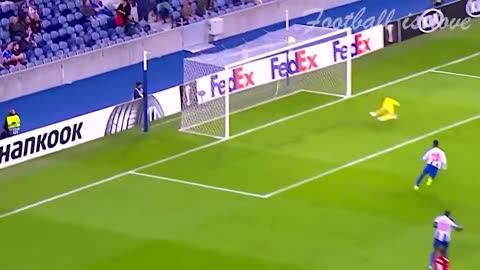 Long Shot Goals in Footballs