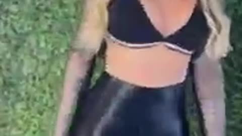 Rafaela Pereira Fashion Model Curvy Model Lifestyle 2025