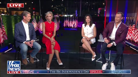 Trump, first lady dance at Independence Day fireworks celebration
