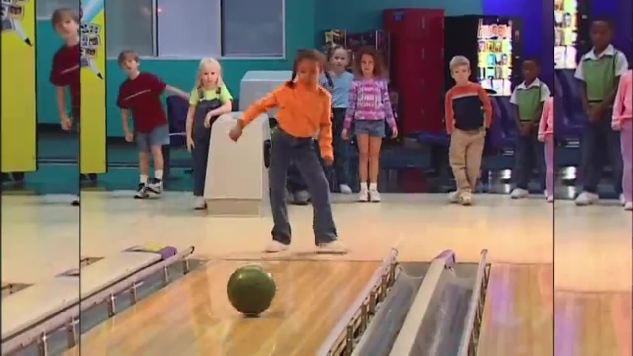 Let's Play with Barney - Bowling (Extended Version).ia