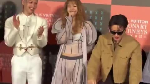 Blackpink Lisa bts jhope straykids felix 1