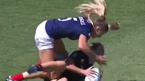 Joanna Grisez with an incredible tackle!🏉💥She ran like a sprinter &left the opponent team stunned!😳🔥