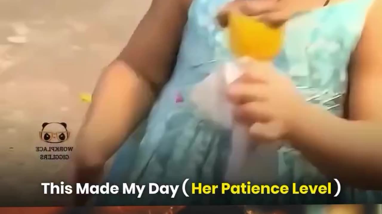Little Girl with big patience😍