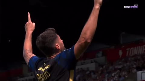 Giroud's debut goal for Lille